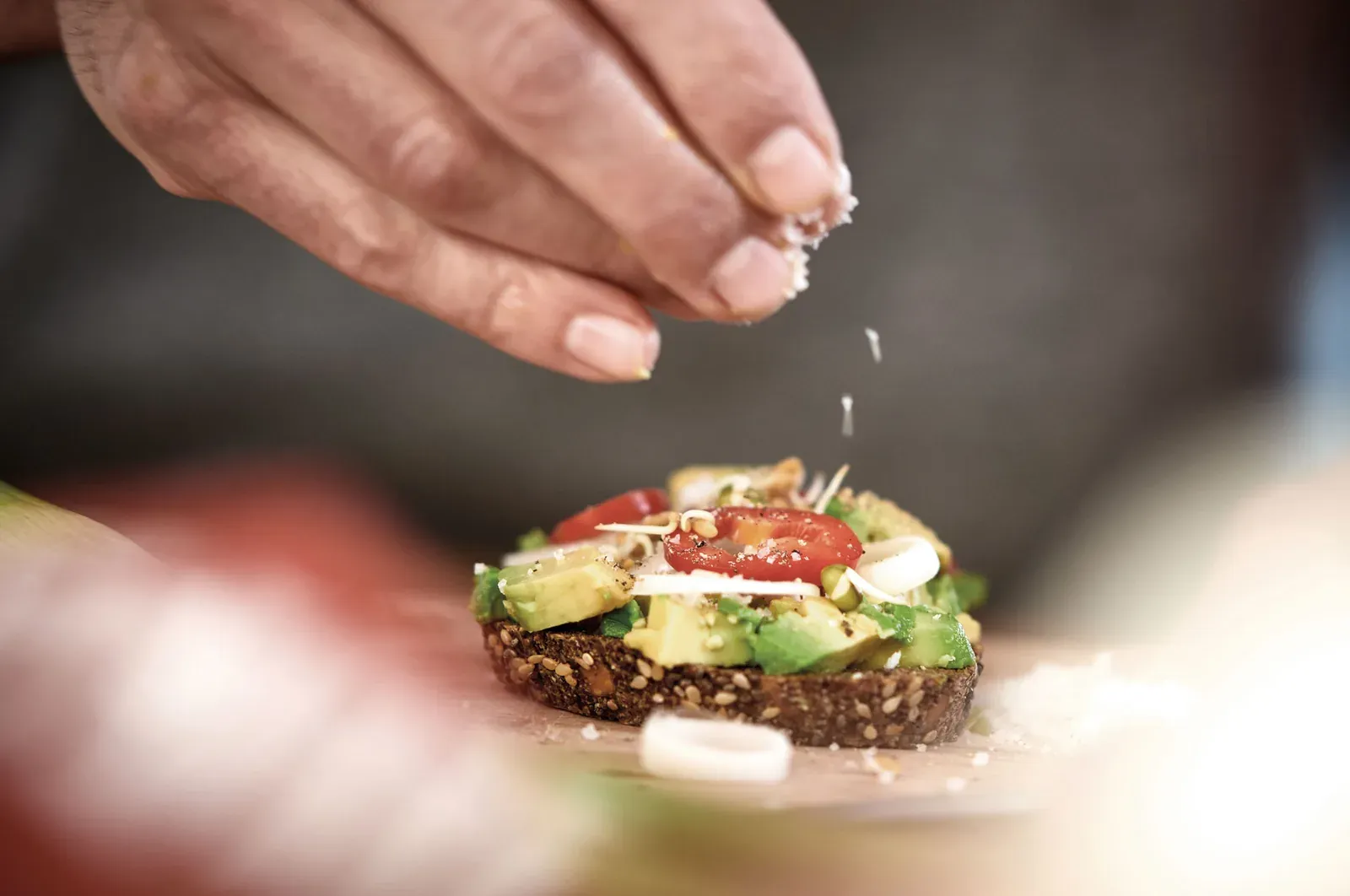 MEHL-OHNE Brot mit Avocado und Chilli