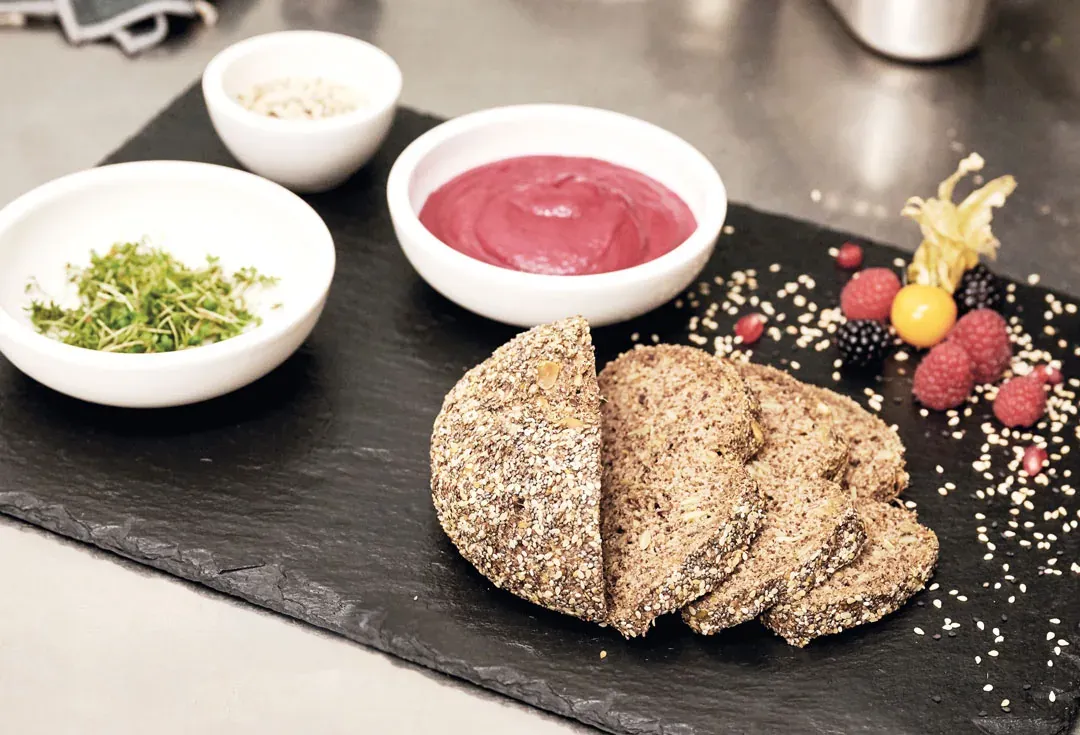 MEHL-OHNE Brot mit Rote Bete Dip