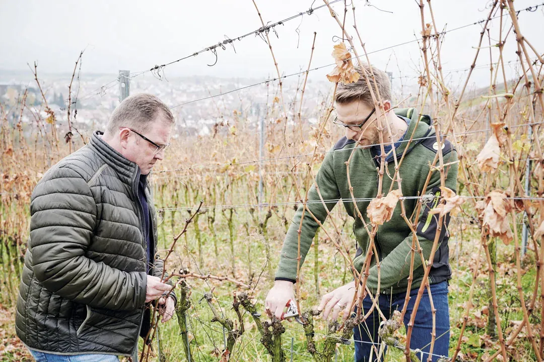 Hartmut und Anja Luckert mit Tobias Maurer